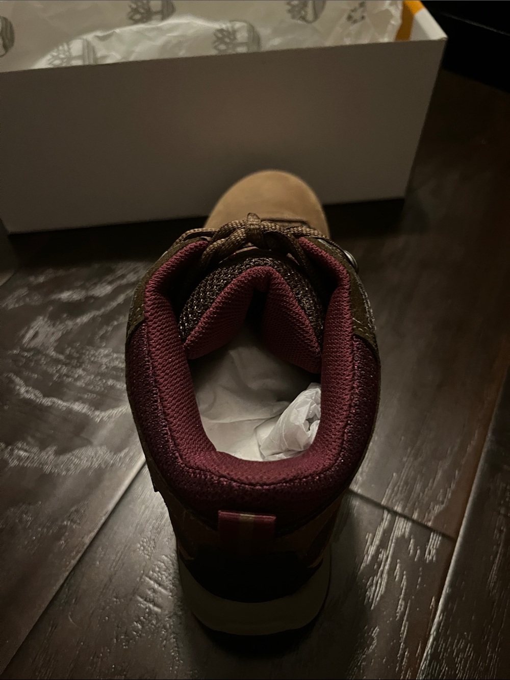 Timberland Brown Lace-Up Women's Hiking Boots with Burgundy/Wine Collar - Picture 10 of 13